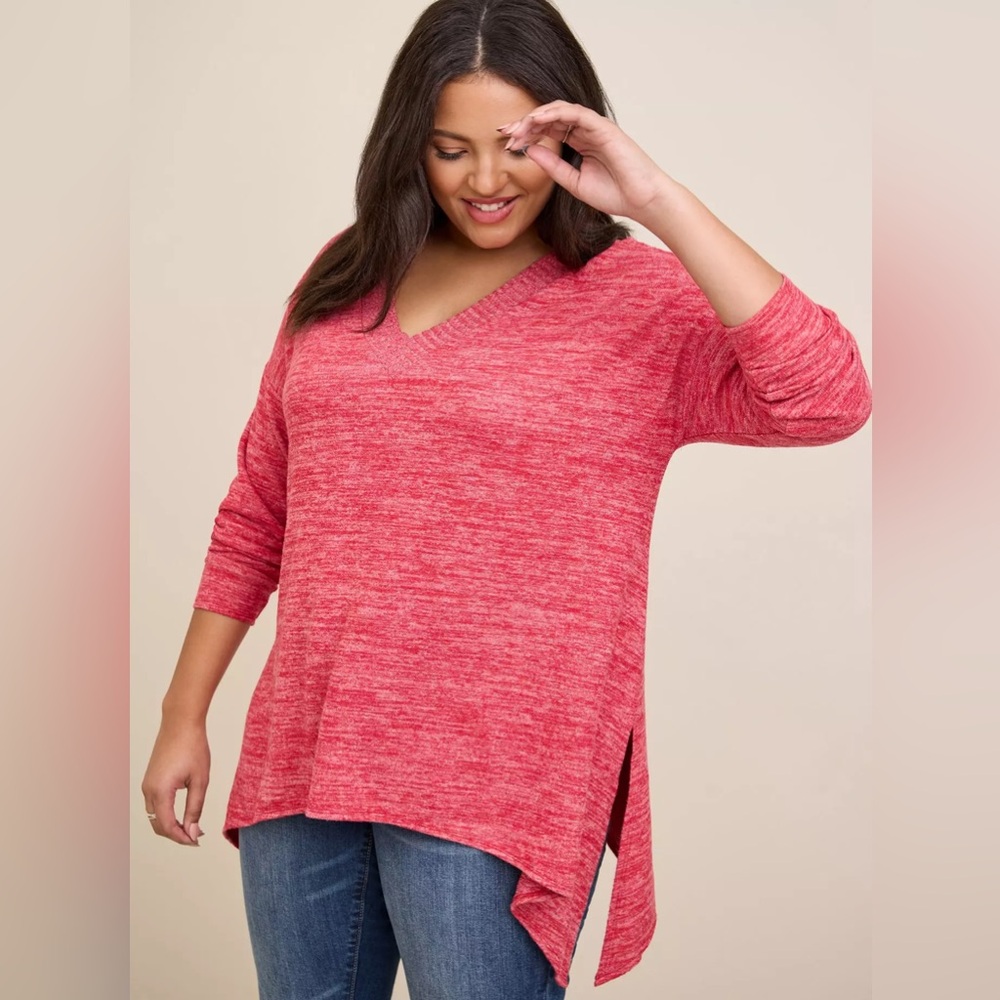 Torrid Super Soft Plush V-Neck Drop Shoulder Sharkbite Hem Top Red Size 0 Large